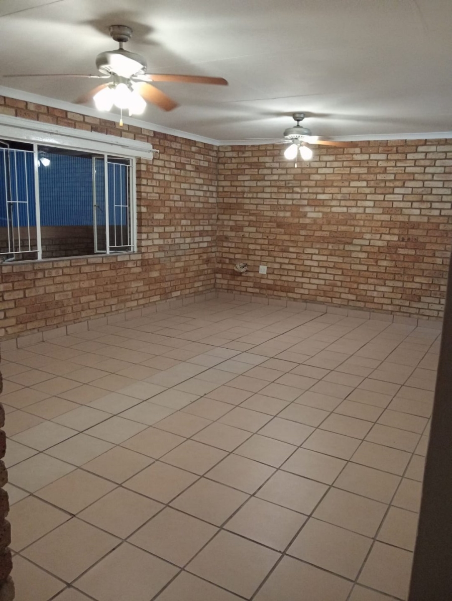 Commercial Property for Sale in Bodorp North West